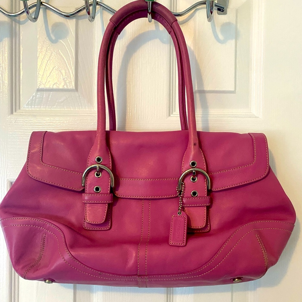 Authentic Coach Pink Leather Handbag with Magnetic Closure